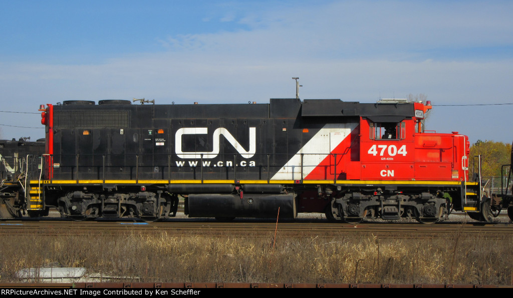 CN 4704